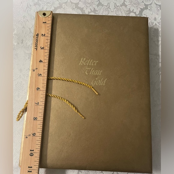 Vintage Better Than Gold - Poem Book by Clinton T. Howell (1972). - Picture 5 of 7